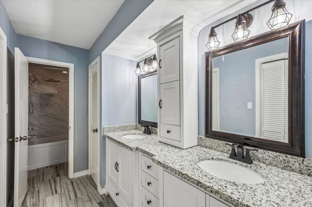 16607 Sunlight Way, Houston, TX 77058