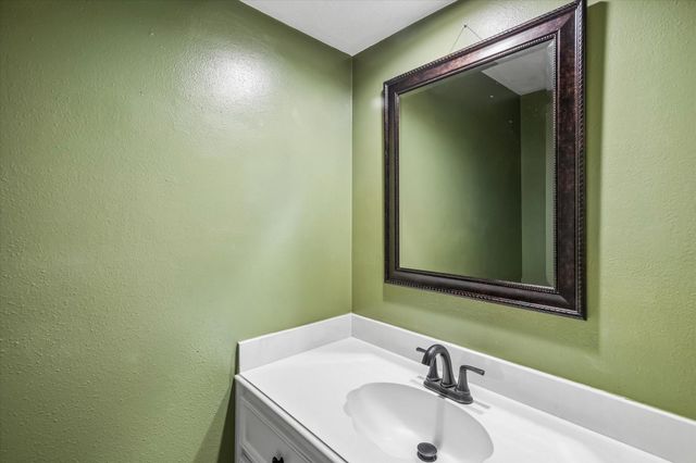 16607 Sunlight Way, Houston, TX 77058