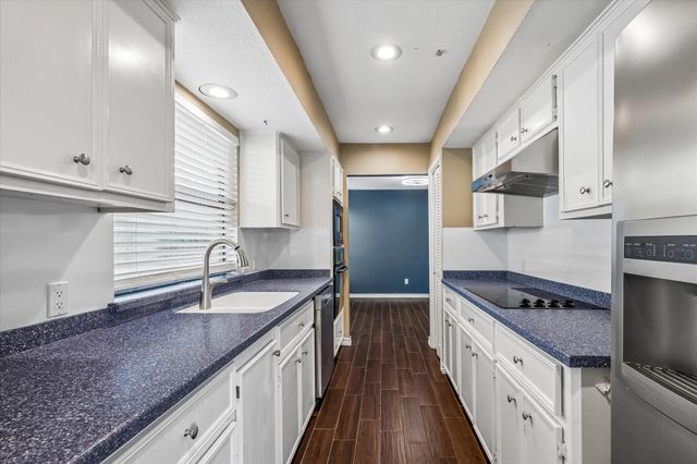 16607 Sunlight Way, Houston, TX 77058