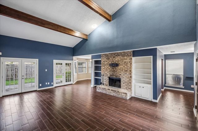 16607 Sunlight Way, Houston, TX 77058