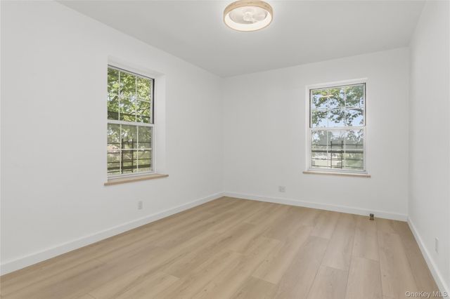 5140 30 Avenue 4, Woodside, NY 11377