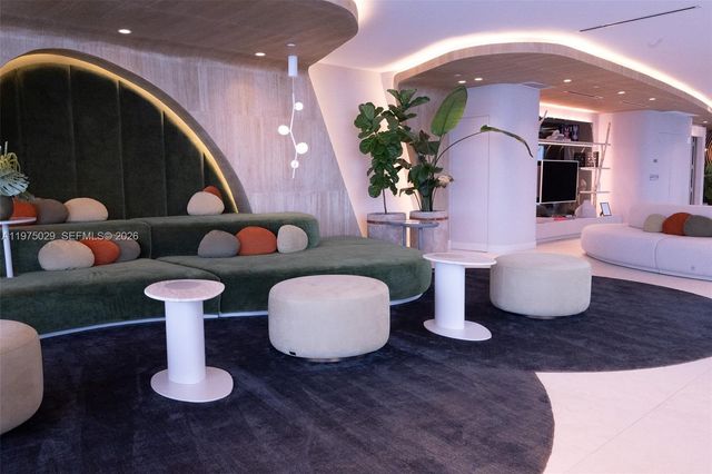 711 NE 23rd Ter 1506, Miami, FL 33137