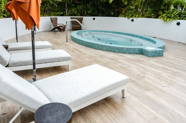 711 NE 23rd Ter 1506, Miami, FL 33137