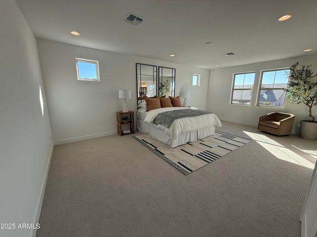 1093 E PALM BEACH Drive, Chandler, AZ 85249