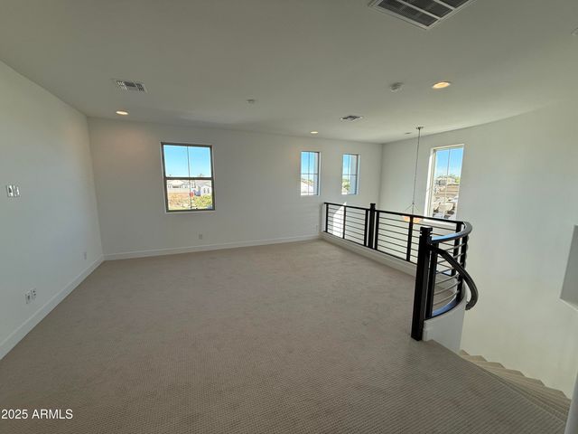 1093 E PALM BEACH Drive, Chandler, AZ 85249
