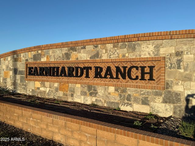 1093 E PALM BEACH Drive, Chandler, AZ 85249