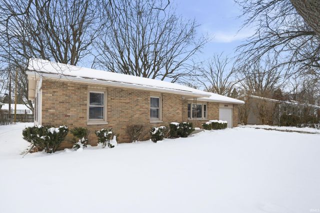 1905 N Riley Road, Muncie, IN 47304