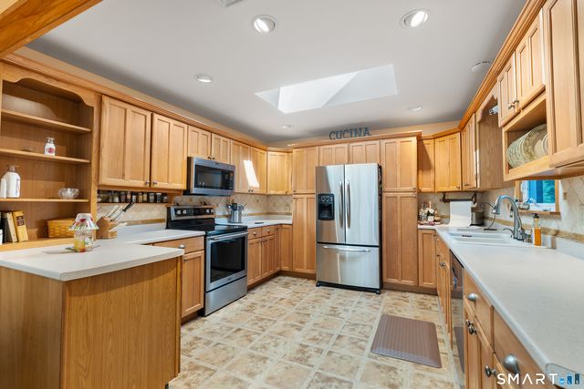 117 Whispering Hill Road, Watertown, CT 06795