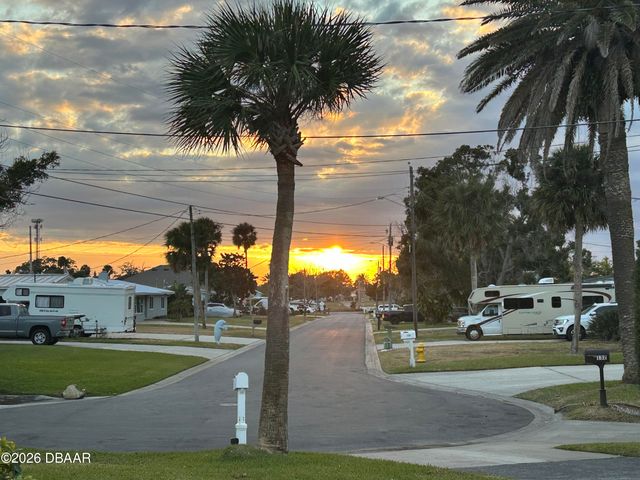 130 Reef Road, South Daytona, FL 32119