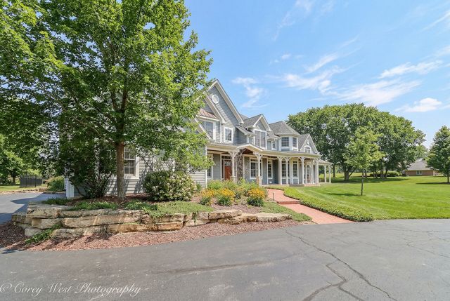 28W524 Wynn Avenue, West Chicago, IL 60185
