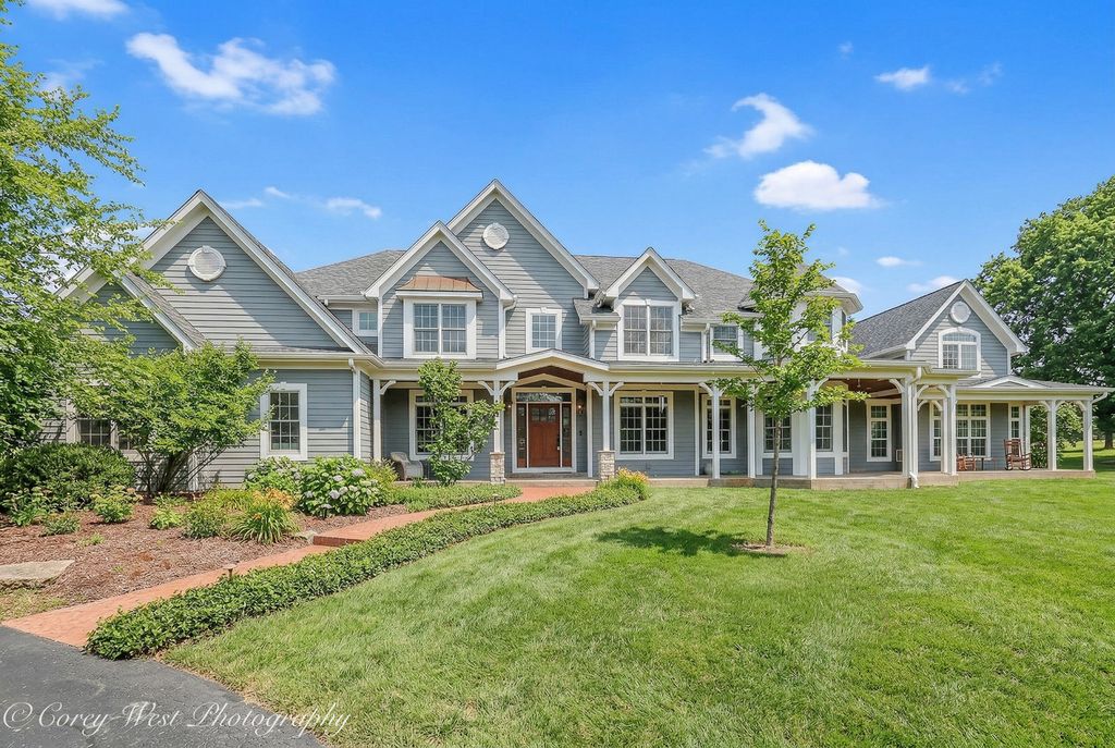 28W524 Wynn Avenue, West Chicago, IL 60185