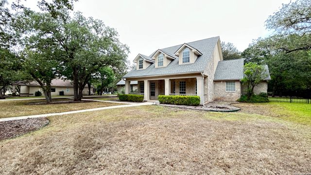 305 KENDALL PKWY, Boerne, TX 78015