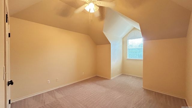 305 KENDALL PKWY, Boerne, TX 78015