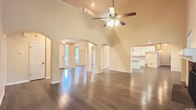 305 KENDALL PKWY, Boerne, TX 78015