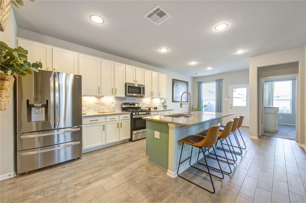 5439 Rustic Ruby Drive, Brookshire, TX 77423