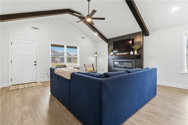 1110 Monarch Road, Centerton, AR 72719