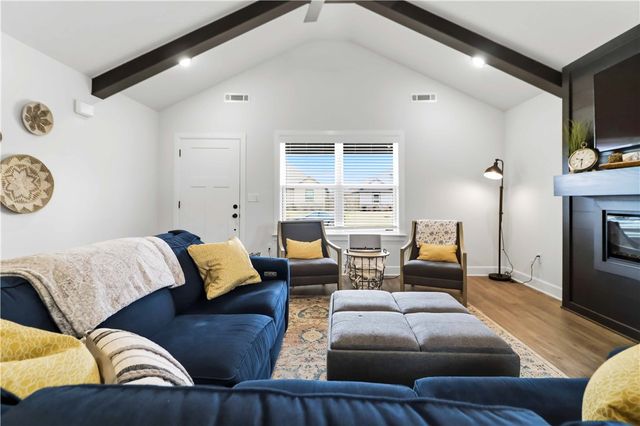 1110 Monarch Road, Centerton, AR 72719