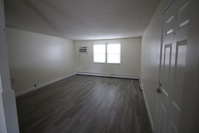 86 Baldwin 8, Lowell, MA 01851