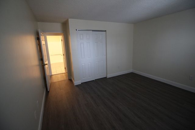 86 Baldwin 8, Lowell, MA 01851