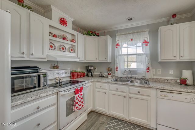 928 Highway 421 N, Mountain City, TN 37683