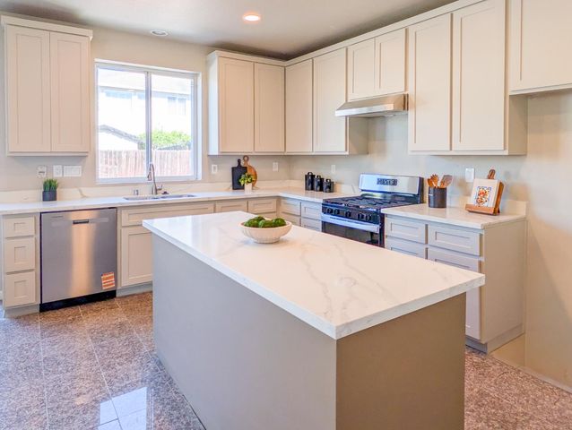 3907 Montana St, Stockton, CA 95212