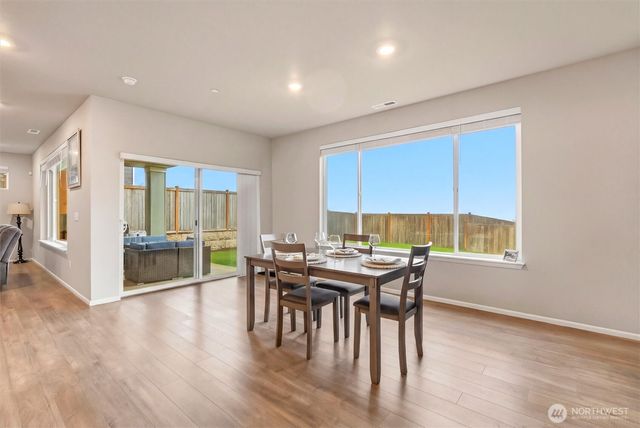 1323 Baker Heights Loop, Bremerton, WA 98312