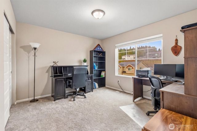 1323 Baker Heights Loop, Bremerton, WA 98312