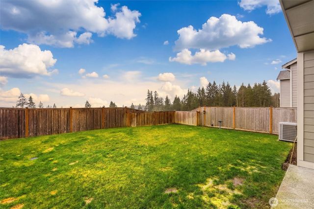 1323 Baker Heights Loop, Bremerton, WA 98312