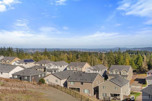 1323 Baker Heights Loop, Bremerton, WA 98312