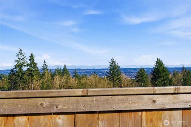 1323 Baker Heights Loop, Bremerton, WA 98312