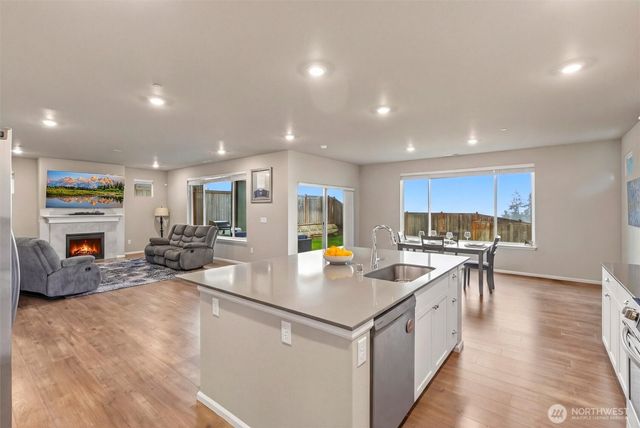 1323 Baker Heights Loop, Bremerton, WA 98312