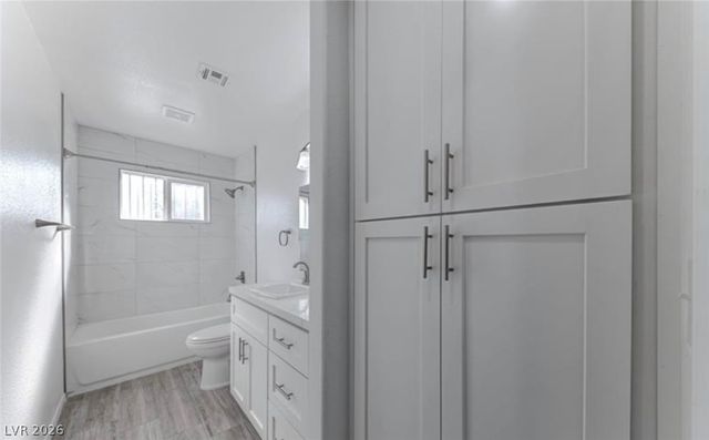 3696 Barcelona Street, Las Vegas, NV 89121