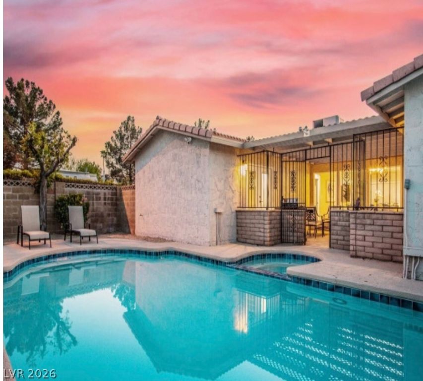 3696 Barcelona Street, Las Vegas, NV 89121