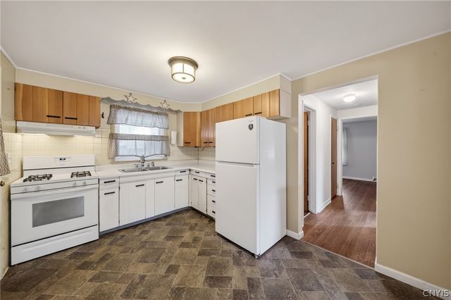104 Church Parkway, Cicero, NY 13212
