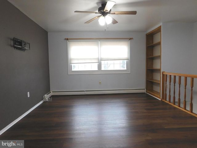 13000 KERRMAN CT, Woodbridge, VA 22193