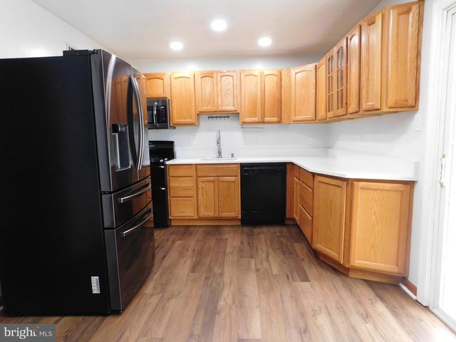 13000 KERRMAN CT, Woodbridge, VA 22193