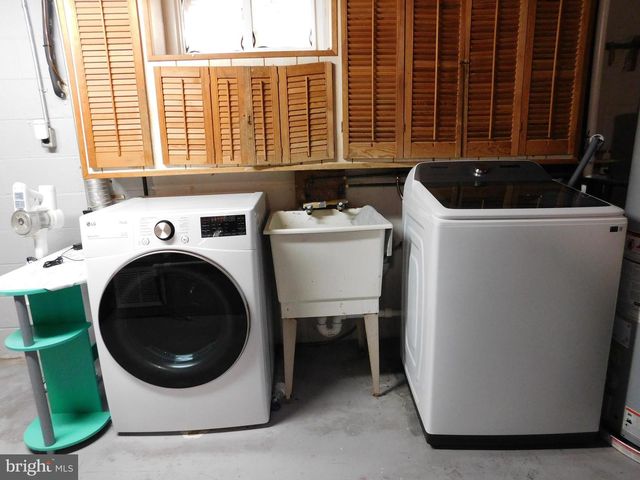 13000 KERRMAN CT, Woodbridge, VA 22193