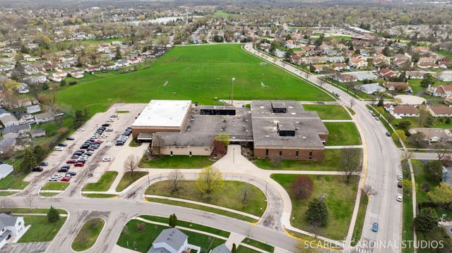 801 Sunset Circle, Streamwood, IL 60107