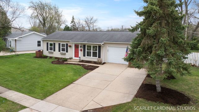 801 Sunset Circle, Streamwood, IL 60107