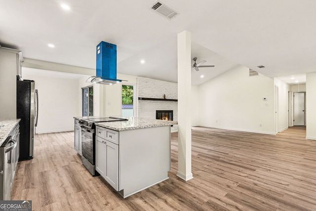 6340 Tahoe Drive, Atlanta, GA 30349