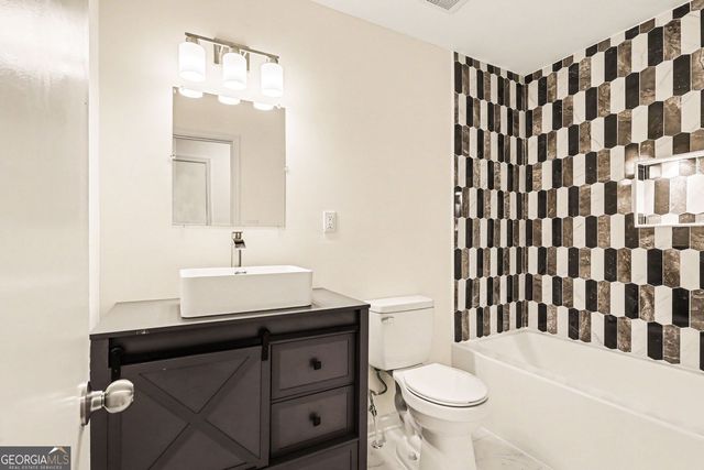 6340 Tahoe Drive, Atlanta, GA 30349
