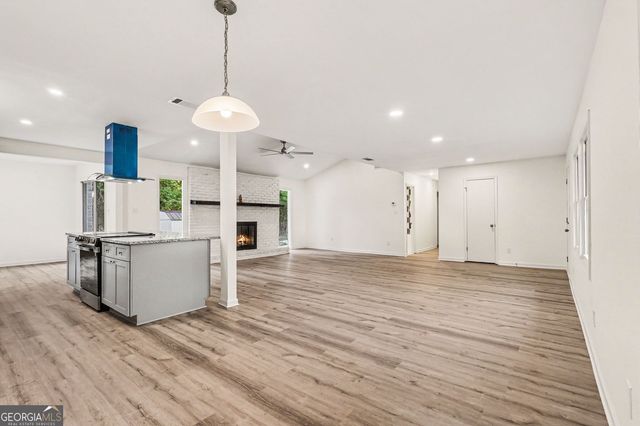 6340 Tahoe Drive, Atlanta, GA 30349