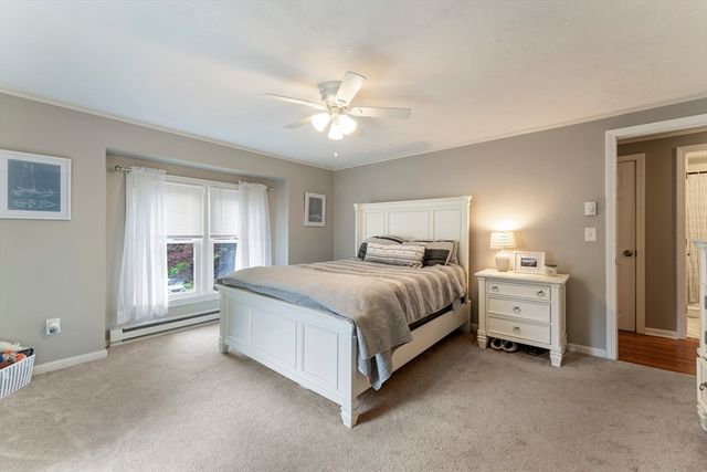 11 Scenic Ave, Webster, MA 01570