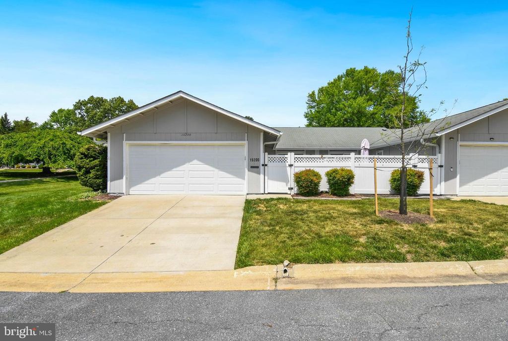 Image 1 of property listing at 15200 HYDE PARK DR #36-A, Silver Spring, MD 20906
