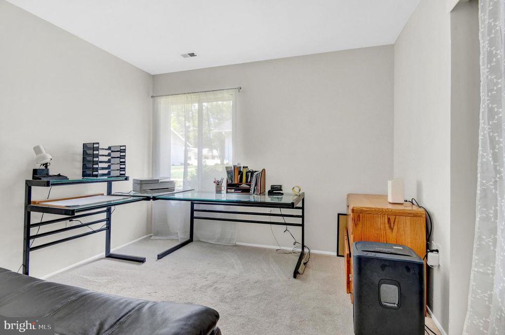 Image 13 of property listing at 15200 HYDE PARK DR #36-A, Silver Spring, MD 20906