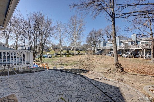 75 Schooner Lane 5, Lake St Louis, MO 63367