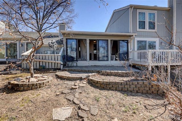 75 Schooner Lane 5, Lake St Louis, MO 63367