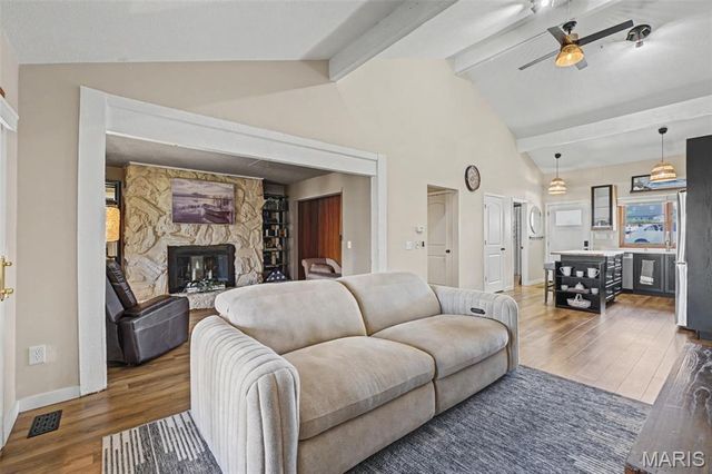 75 Schooner Lane 5, Lake St Louis, MO 63367