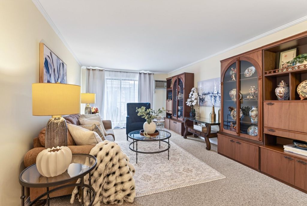 205 Barry Avenue S 306, Wayzata, MN 55391 — photo 2
