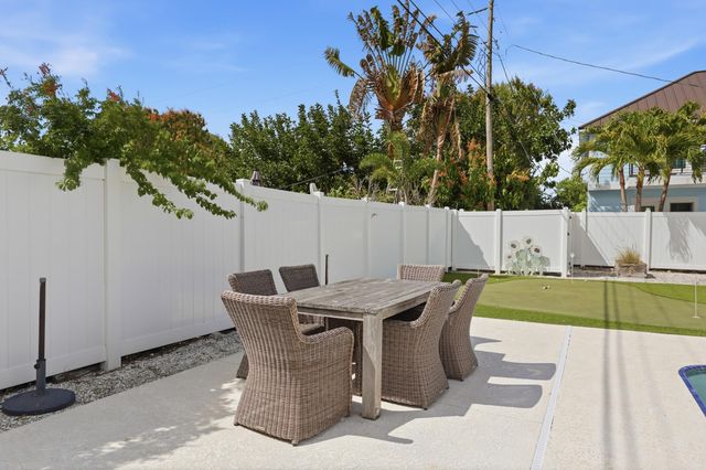 1516 Seabrook Road, Jupiter, FL 33469